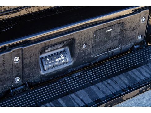 Used 2023 GMC Sierra 2500 Denali w/ Denali Ultimate Package image 12