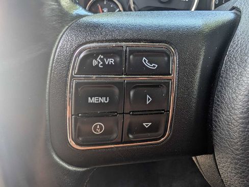 Used 2012 Jeep Wrangler Unlimited Sahara w/ Connectivity Group AWD/4WD image 17