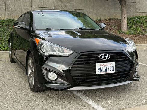 Used 2015 Hyundai Veloster Turbo FWD image 5