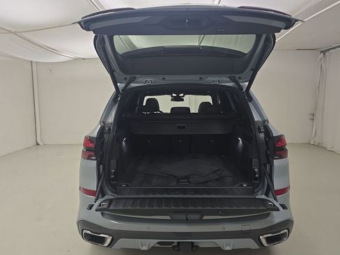Certified 2025 BMW X5 xDrive40i w/ M Sport Package AWD/4WD image 28