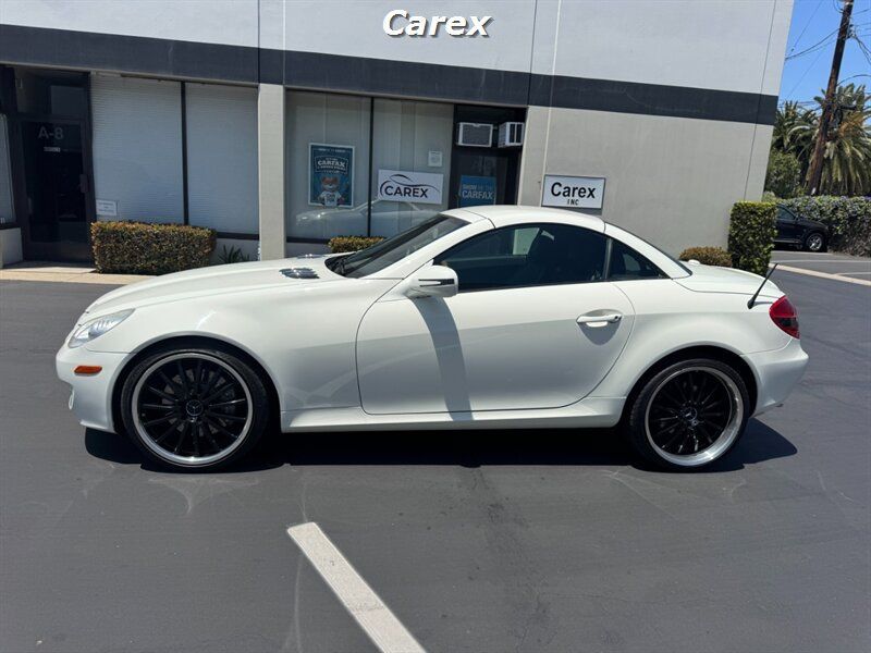 Used 2010 Mercedes-Benz SLK 350 image 12