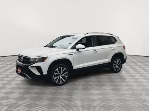 Used 2022 Volkswagen Taos SE AWD/4WD image 33