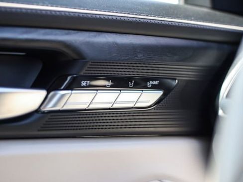 Used 2020 Genesis G90 3.3T Premium image 26