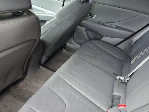 Used 2023 Hyundai Elantra Blue image 11