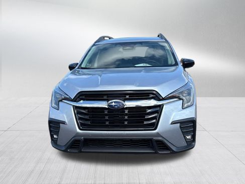 Used 2024 Subaru Ascent Limited AWD/4WD image 4