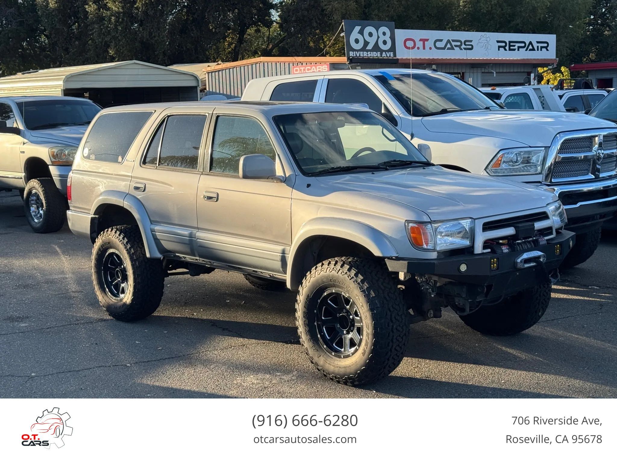 Used 1999 Toyota 4Runner Limited w/ Upgrade Value Pkg 5 AWD/4WD image 1
