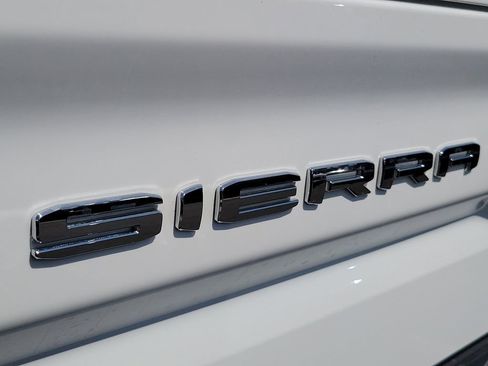 Used 2021 GMC Sierra 1500 AT4 AWD/4WD image 7
