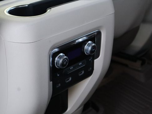 Used 2024 GMC Yukon Denali w/ Denali Reserve Package image 41