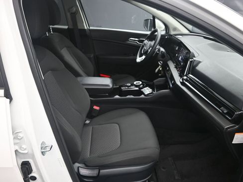 Certified 2023 Kia Sportage LX image 37