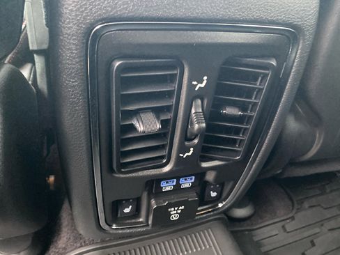 Used 2018 Jeep Grand Cherokee Trailhawk w/ Trailhawk Luxury Group image 14