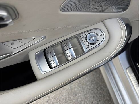 Used 2017 Mercedes-Benz S 550 Cabriolet image 26