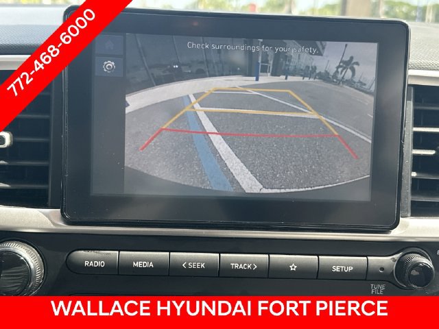 Used 2025 Hyundai Venue SEL FWD image 28