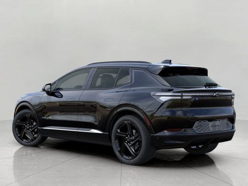 New 2026 Chevrolet Equinox EV RS w/ Convenience Package II AWD/4WD image 3