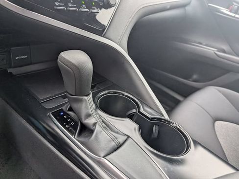 Used 2019 Toyota Camry LE FWD image 22