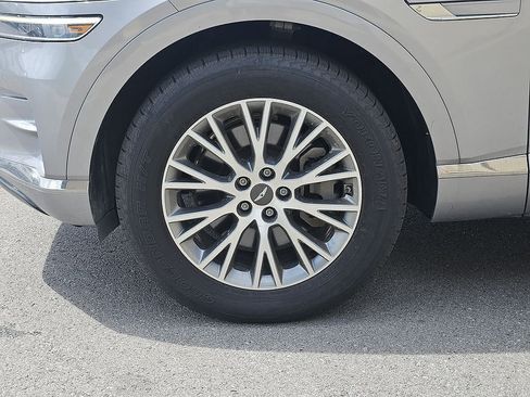 Used 2024 Genesis GV80 2.5T AWD/4WD image 8
