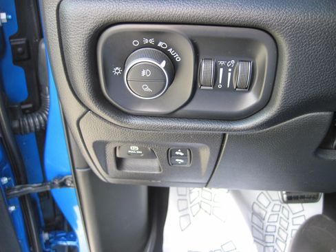 Used 2022 RAM 1500 Rebel w/ G/T Package AWD/4WD image 14
