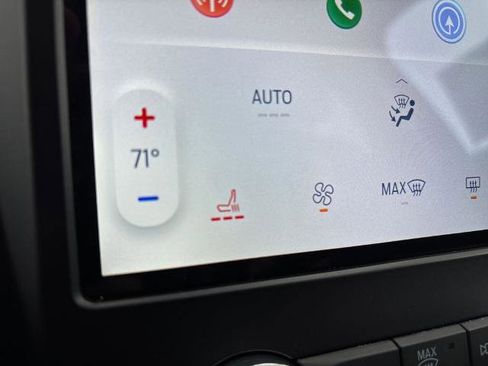 Certified 2024 Ford Edge SEL w/ Convenience Package image 16