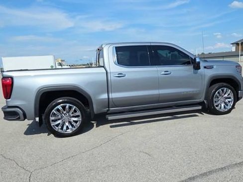 Used 2024 GMC Sierra 1500 Denali w/ Denali Reserve Package AWD/4WD image 8