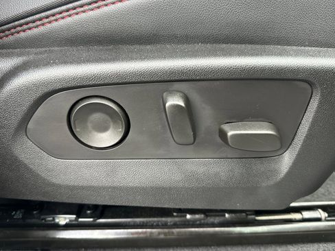 Used 2023 GMC Canyon AT4X w/ Edition 1 image 22