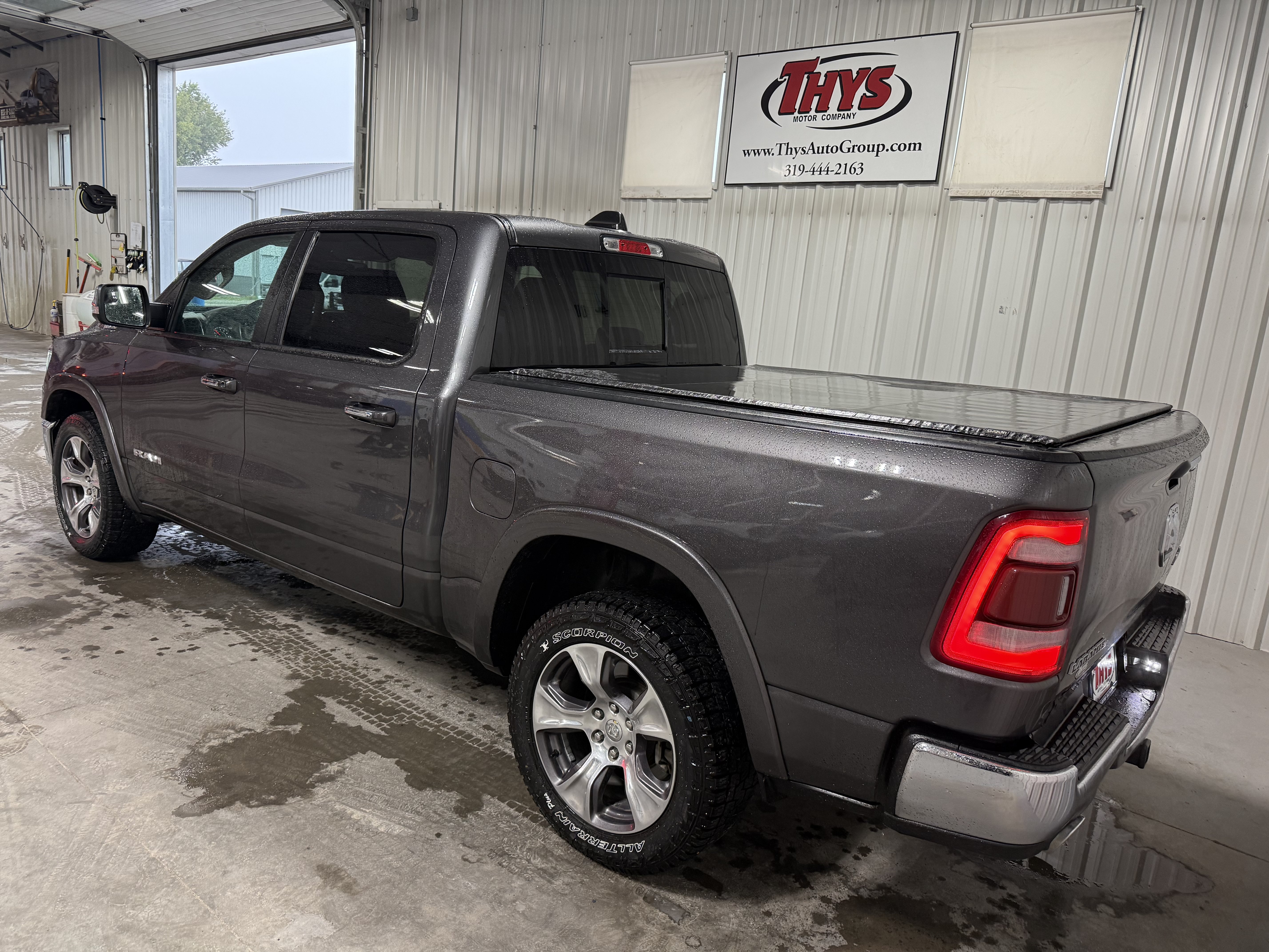 Used 2020 RAM 1500 Laramie AWD/4WD image 11