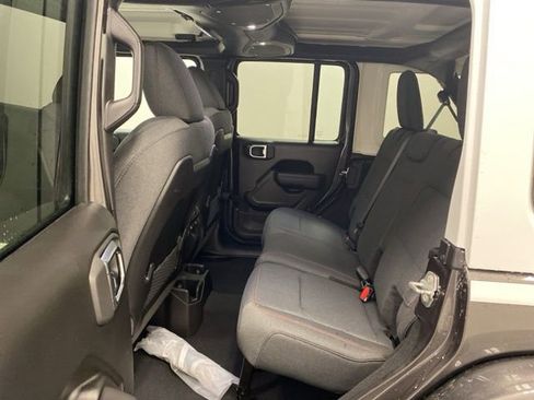 New 2026 Jeep Wrangler Rubicon image 22