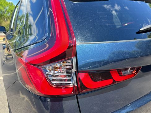 Used 2024 Honda CR-V EX image 32
