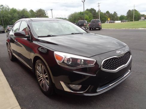 Used 2014 Kia Cadenza Premium w/ Luxury Package FWD image 4