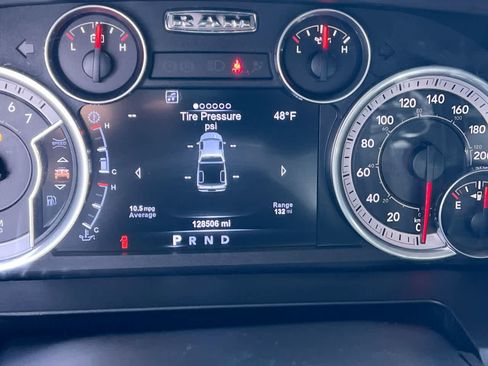 Used 2014 RAM 1500 ST w/ SXT Appearance Group AWD/4WD image 15
