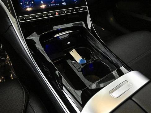 Certified 2024 Mercedes-Benz C 300 4MATIC Sedan image 13