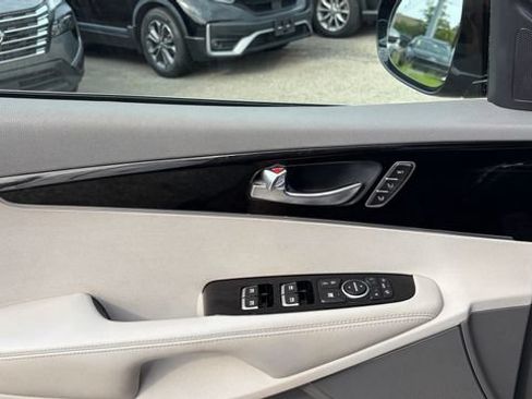 Used 2016 Kia Sorento SX AWD/4WD image 4