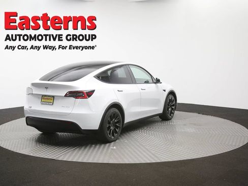 Used 2021 Tesla Model Y Long Range AWD/4WD image 34