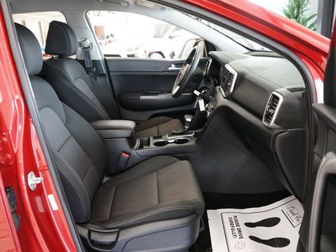 Used 2022 Kia Sportage LX image 38