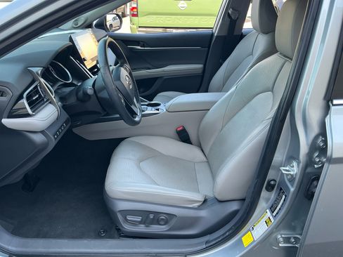 Certified 2021 Toyota Camry XLE w/ Navigation Upgrade Package FWD image 14