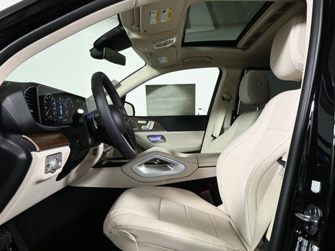 New 2026 Mercedes-Benz GLE 350 4MATIC image 3