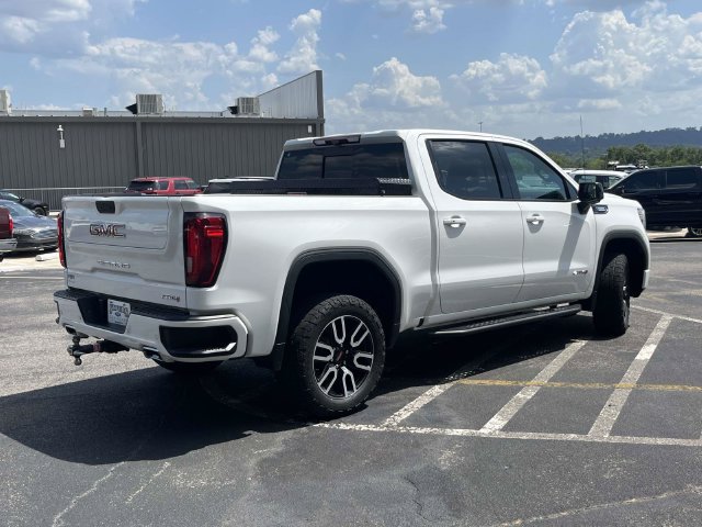 Used 2021 GMC Sierra 1500 AT4 w/ AT4 Value Package AWD/4WD image 3