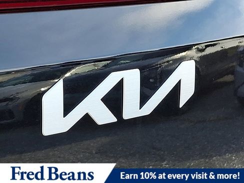 New 2026 Kia Carnival FWD image 22