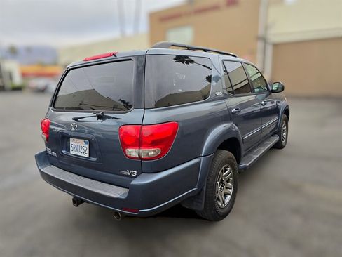 Used 2006 Toyota Sequoia SR5 image 7