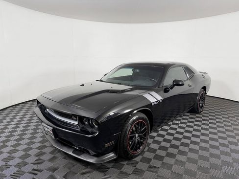 Used 2012 Dodge Challenger R/T RWD image 2