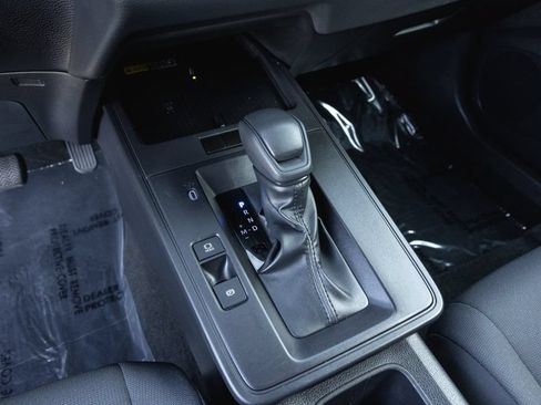 Certified 2026 Toyota Corolla Cross LE FWD image 16