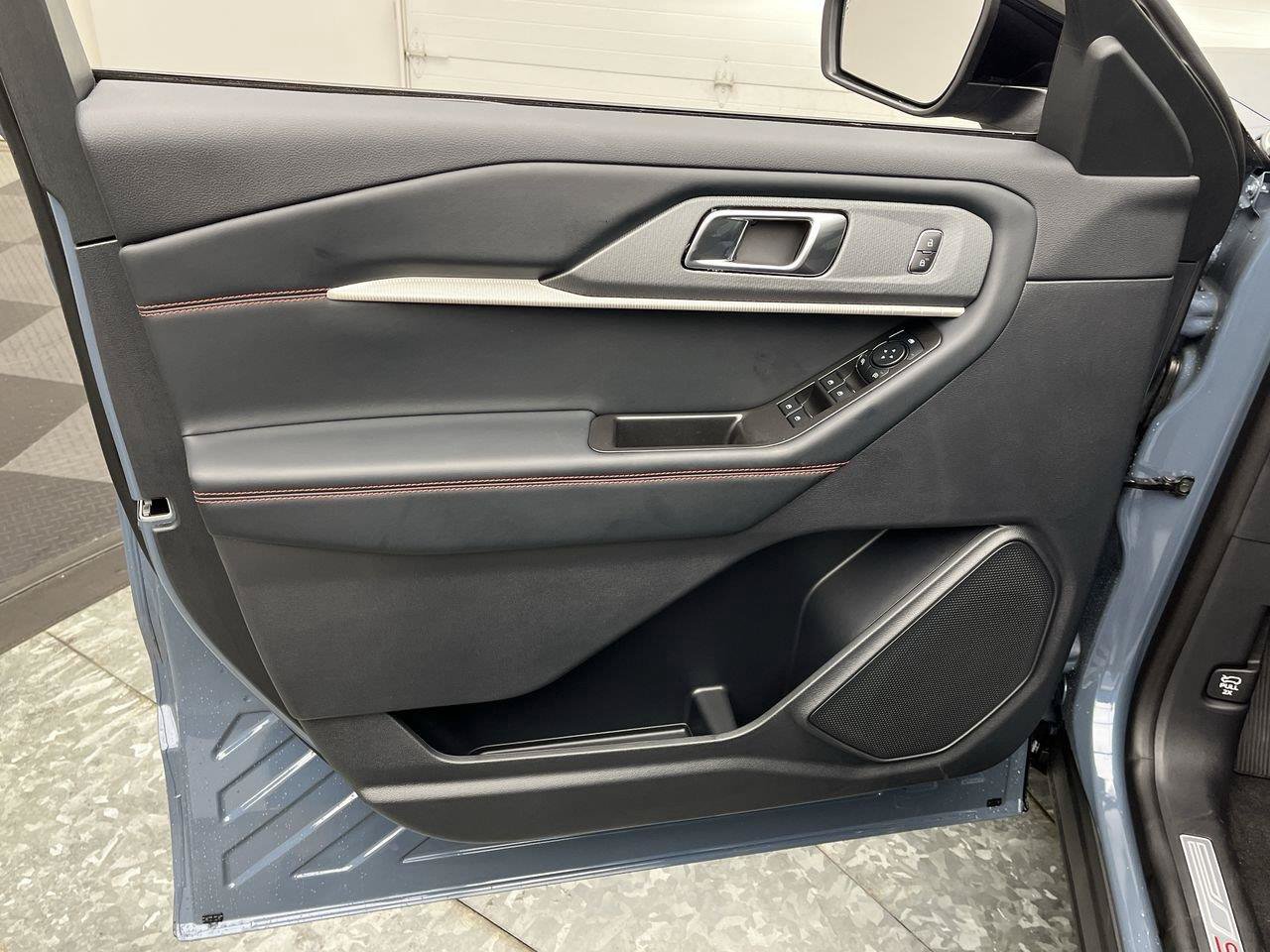 New 2027 Ford Explorer ST-Line AWD/4WD image 10