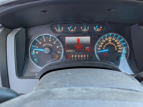 Used 2014 Ford F150 XLT w/ XLT Chrome Package image 9