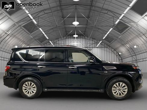 Used 2021 Nissan Armada SV image 4