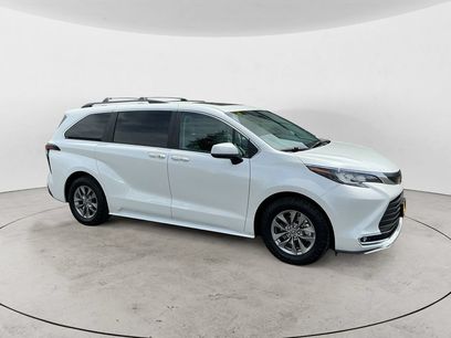 Used 2023 Toyota Sienna XLE