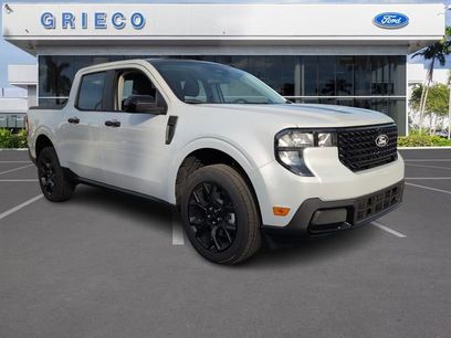 New 2025 Ford Maverick XLT w/ Black Appearance Package