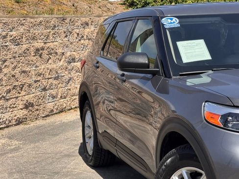 Used 2021 Ford Explorer 2WD image 5
