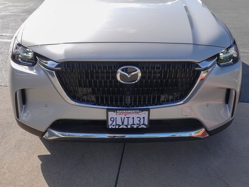 Used 2024 MAZDA CX-90 Plug-In Hybrid w/ Premium Pkg image 3