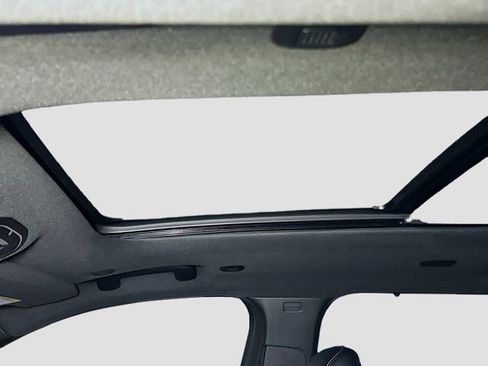 New 2025 Jeep Grand Cherokee L Limited w/ Luxury Tech Group II image 25