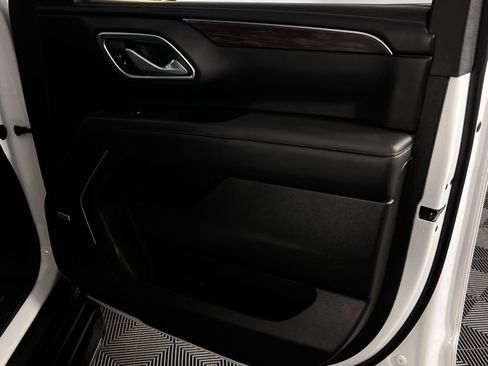 Used 2024 Chevrolet Tahoe LT image 37