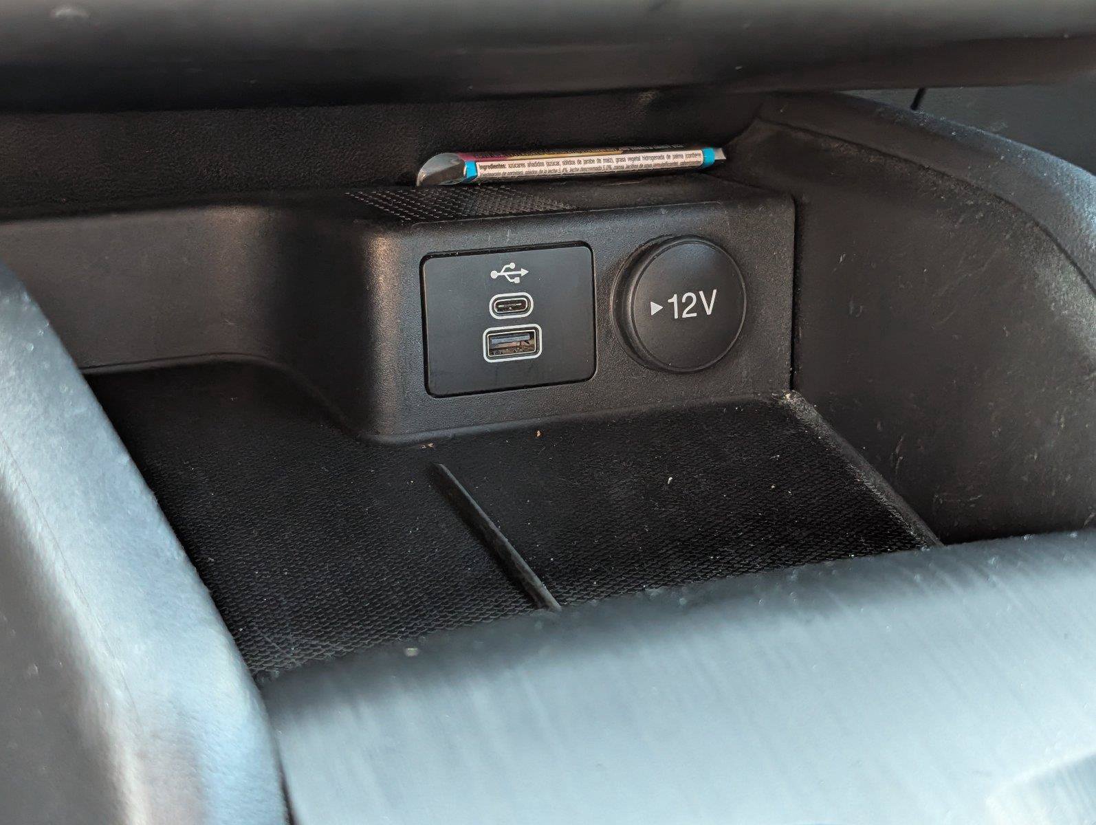 Used 2025 Ford Escape ST-Line FWD image 19