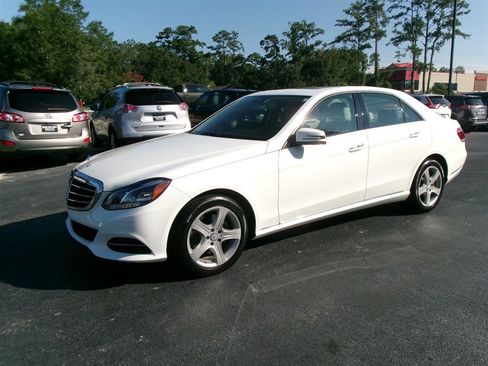 Used 2014 Mercedes-Benz E 350 Sedan image 26